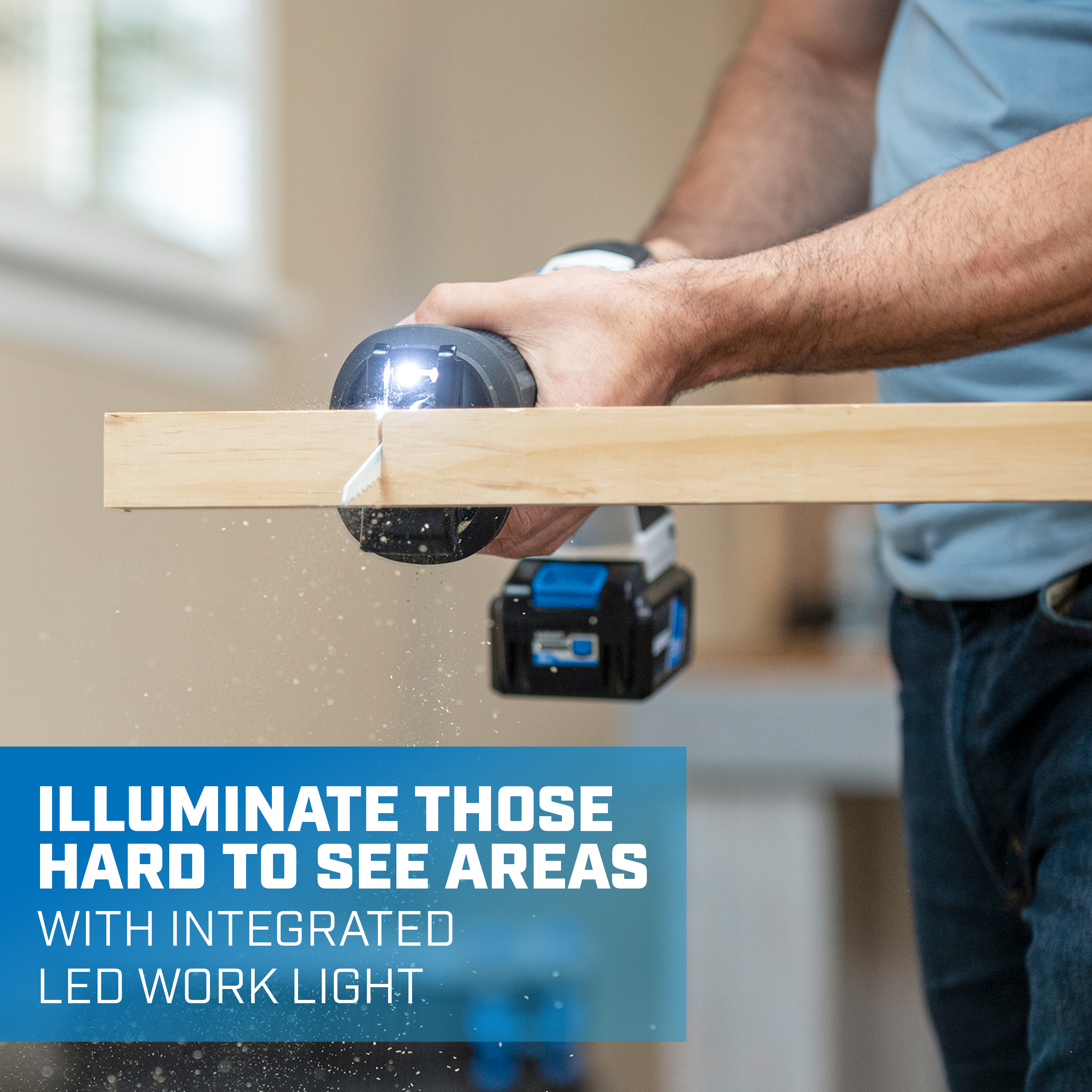 ilumine las áreas difíciles de ver con la luz de trabajo LED integrada